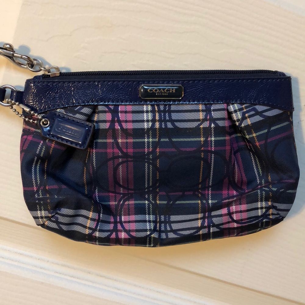 Coach clutch- Authentic!